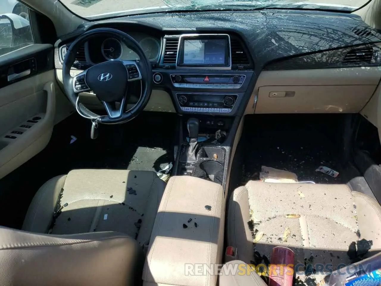 8 Photograph of a damaged car 5NPE34AF6KH753674 HYUNDAI SONATA 2019