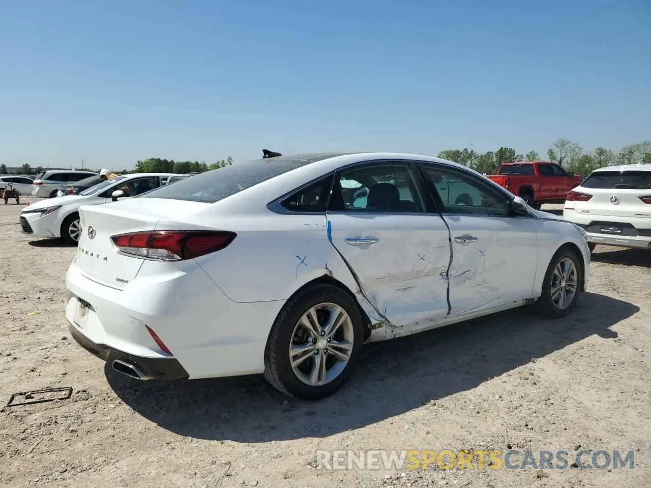 3 Photograph of a damaged car 5NPE34AF6KH779417 HYUNDAI SONATA 2019