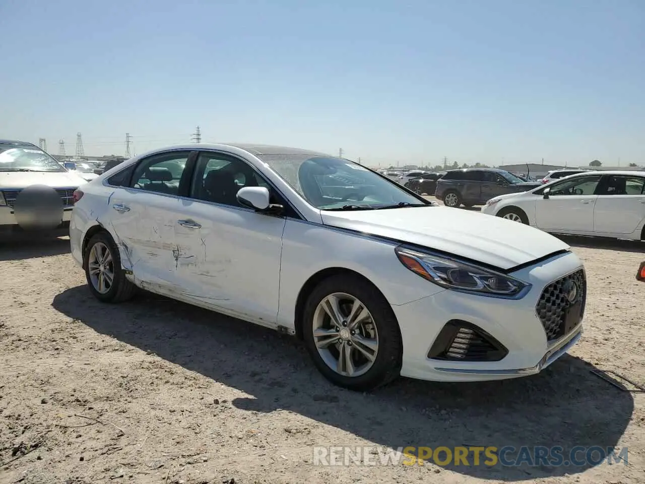4 Photograph of a damaged car 5NPE34AF6KH779417 HYUNDAI SONATA 2019
