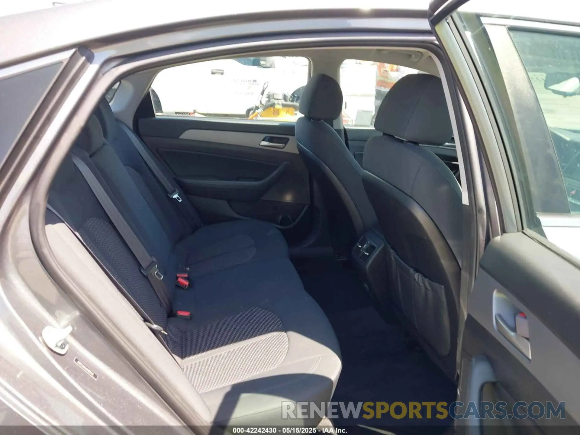 8 Фотография поврежденного автомобиля 5NPE34AF6KH815722 HYUNDAI SONATA 2019