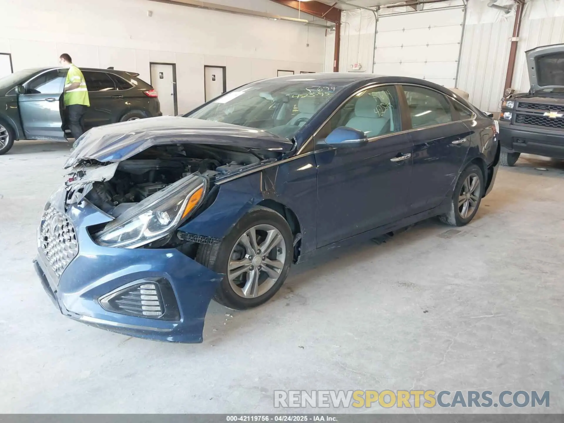 2 Photograph of a damaged car 5NPE34AF7KH772590 HYUNDAI SONATA 2019