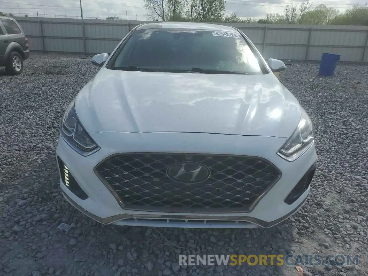 5 Photograph of a damaged car 5NPE34AF7KH779961 HYUNDAI SONATA 2019