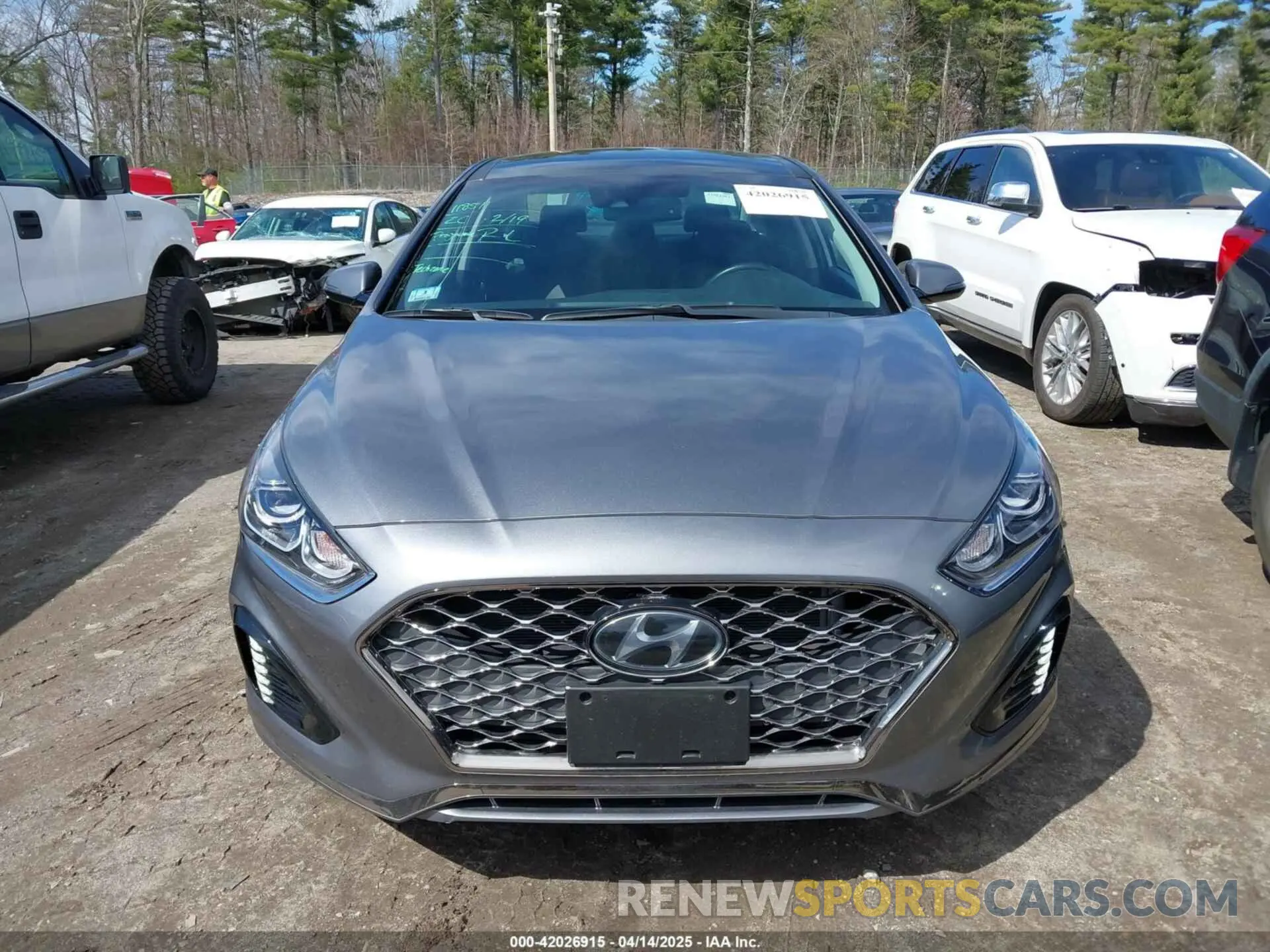 12 Photograph of a damaged car 5NPE34AF7KH781838 HYUNDAI SONATA 2019