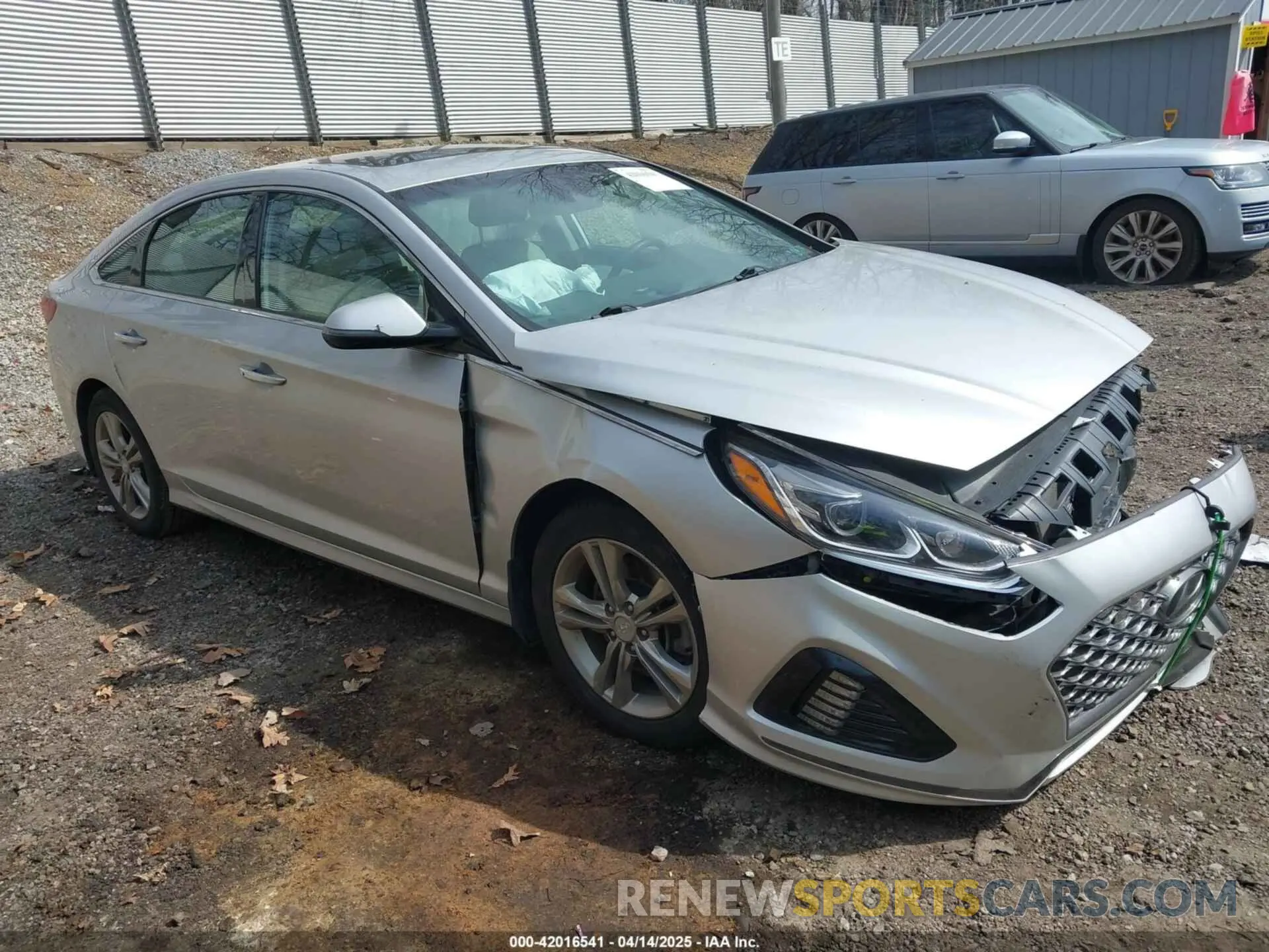 1 Photograph of a damaged car 5NPE34AF8KH732521 HYUNDAI SONATA 2019