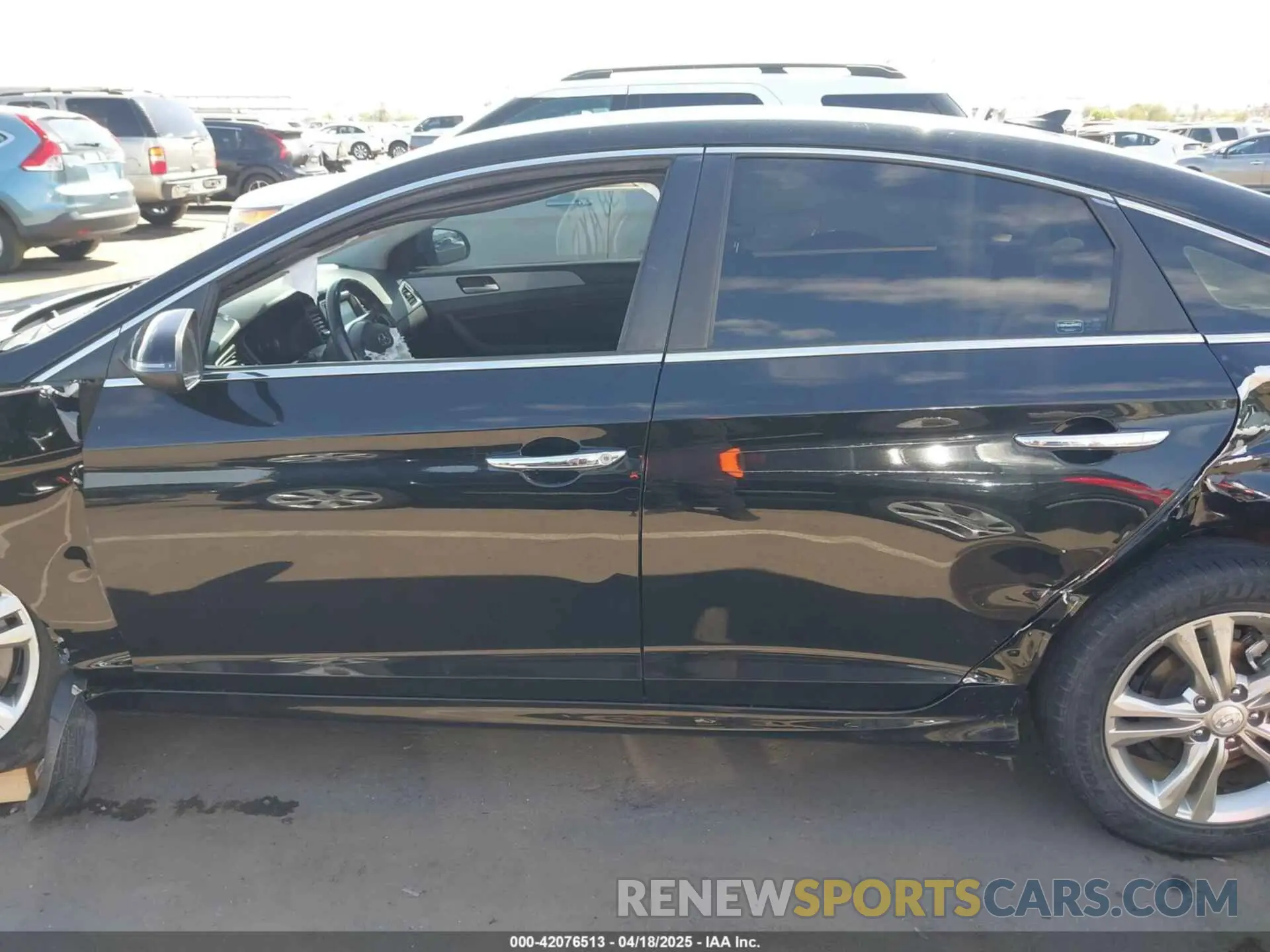 14 Фотография поврежденного автомобиля 5NPE34AF8KH739095 HYUNDAI SONATA 2019