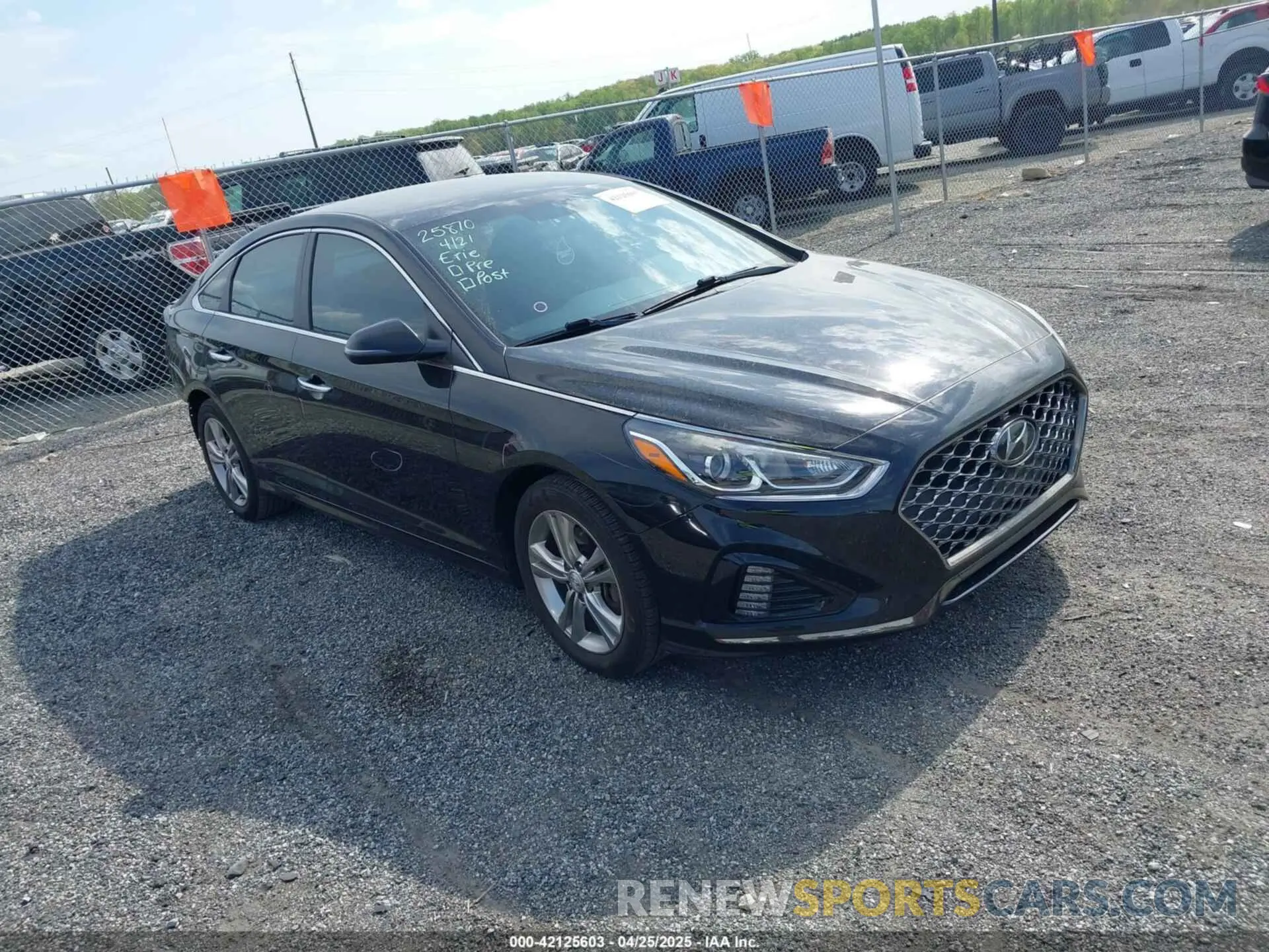 1 Photograph of a damaged car 5NPE34AF8KH739419 HYUNDAI SONATA 2019