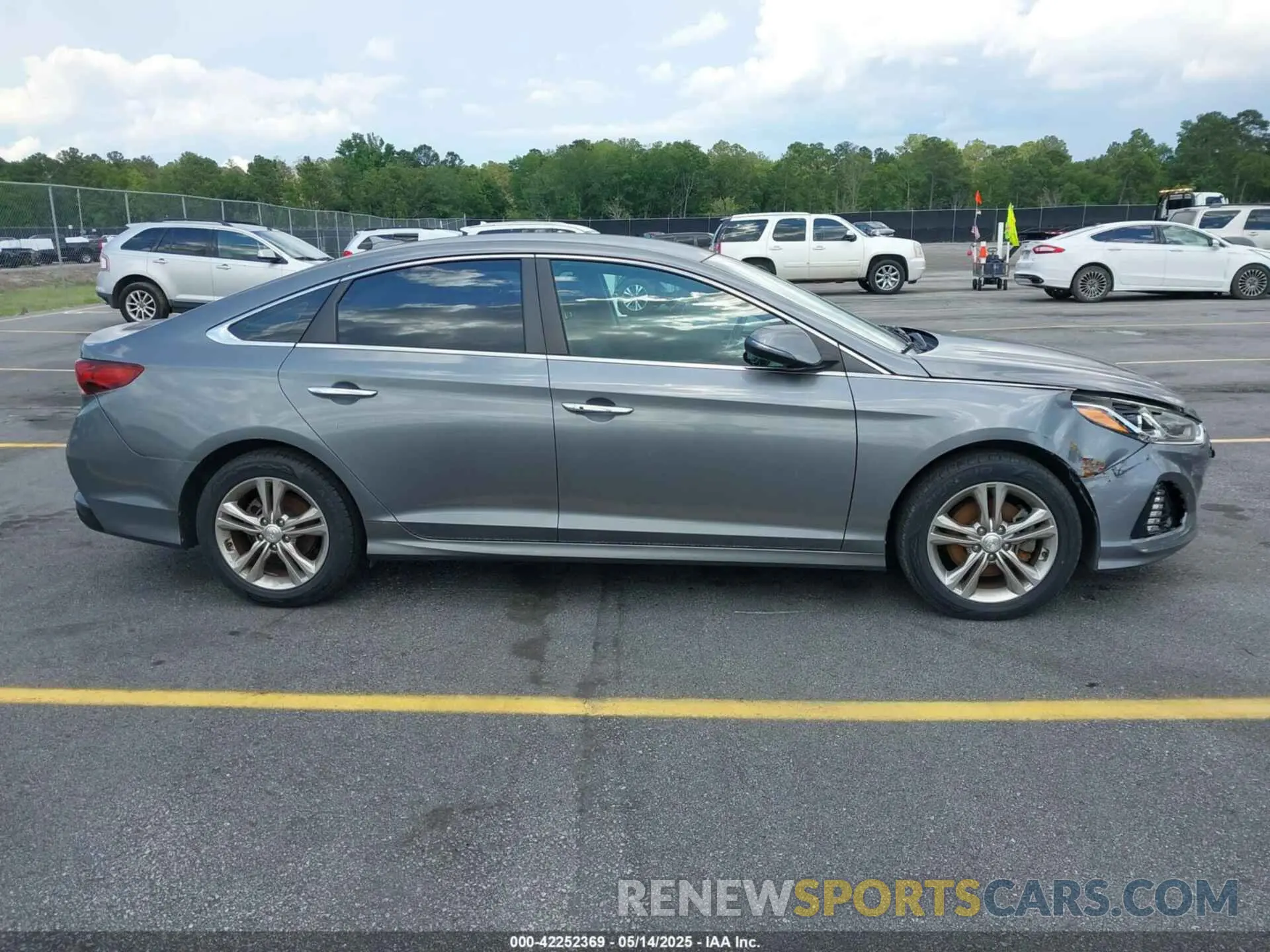 12 Фотография поврежденного автомобиля 5NPE34AF8KH747665 HYUNDAI SONATA 2019