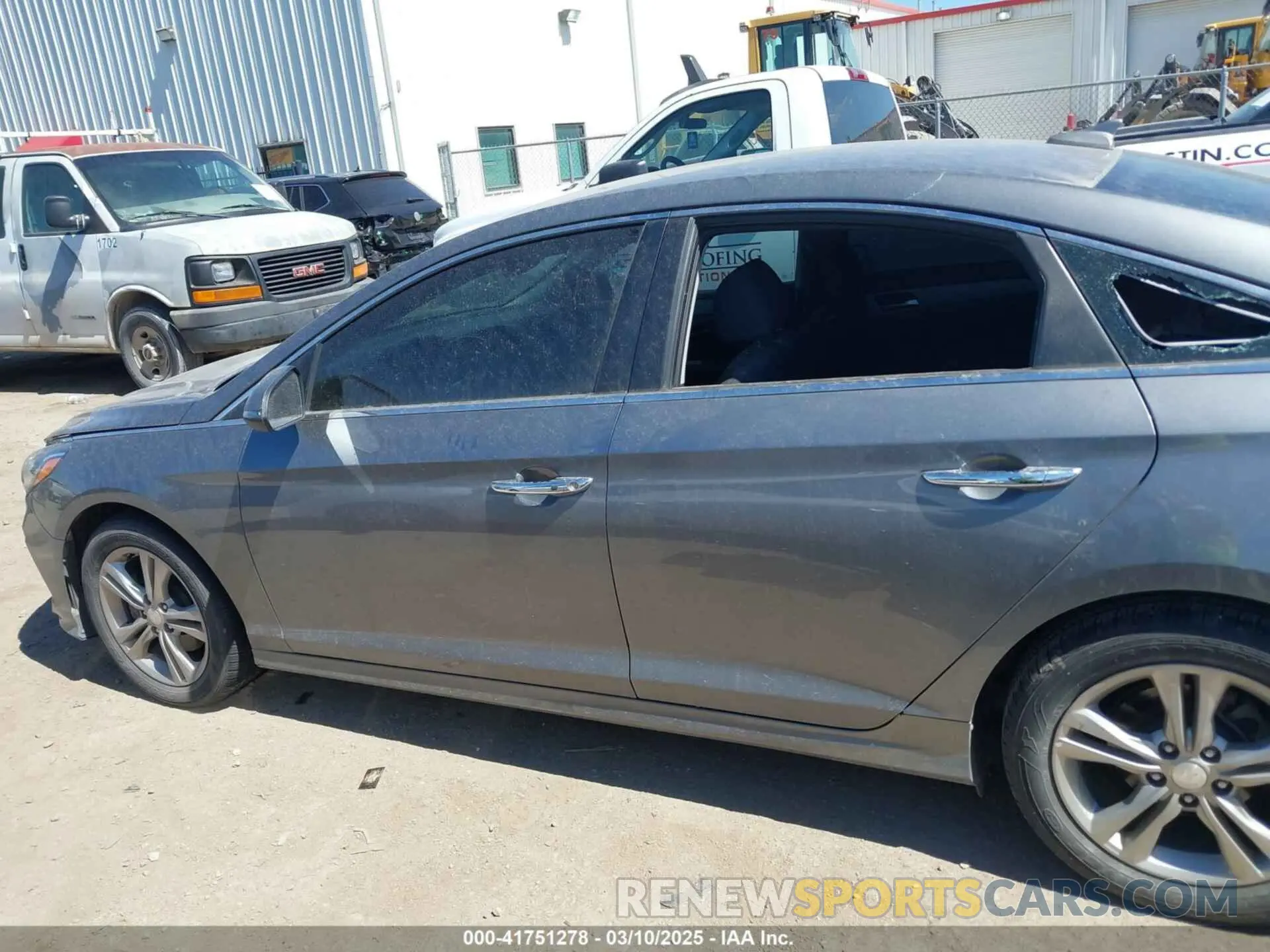 14 Photograph of a damaged car 5NPE34AF8KH751764 HYUNDAI SONATA 2019
