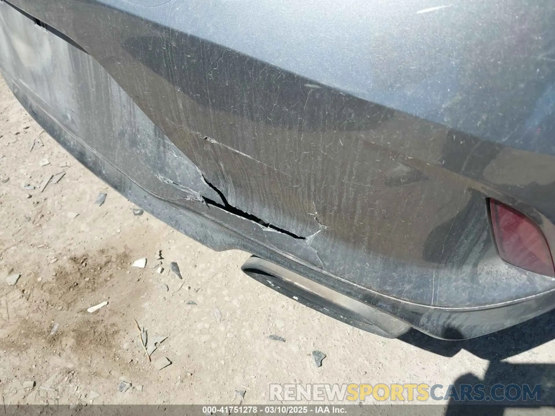 19 Photograph of a damaged car 5NPE34AF8KH751764 HYUNDAI SONATA 2019