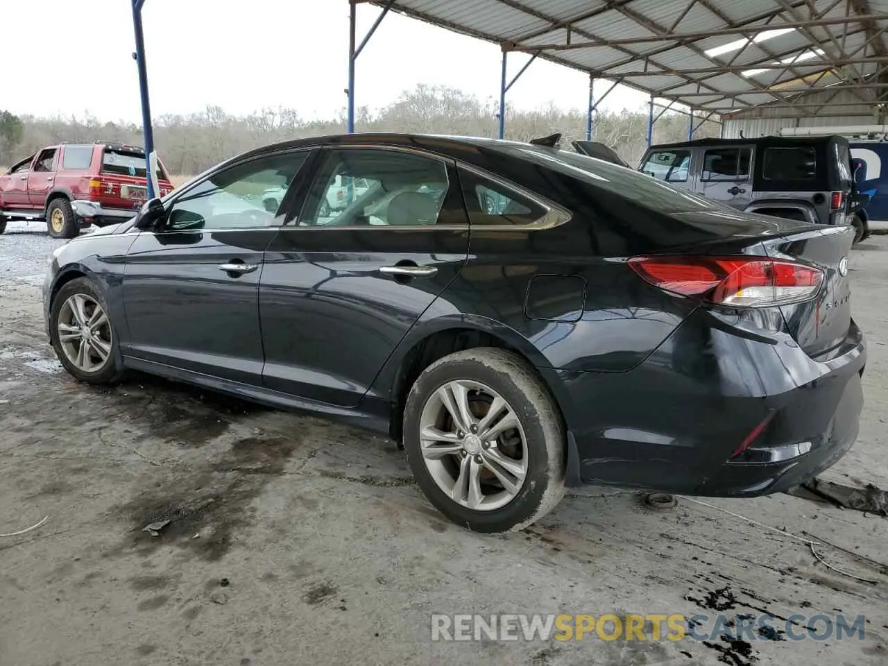 2 Photograph of a damaged car 5NPE34AF8KH803572 HYUNDAI SONATA 2019