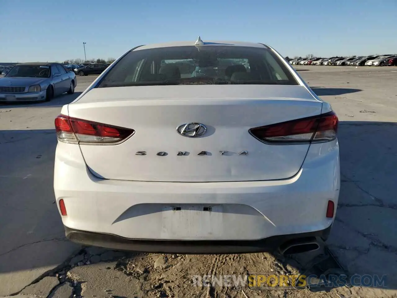 6 Photograph of a damaged car 5NPE34AF9KH770971 HYUNDAI SONATA 2019