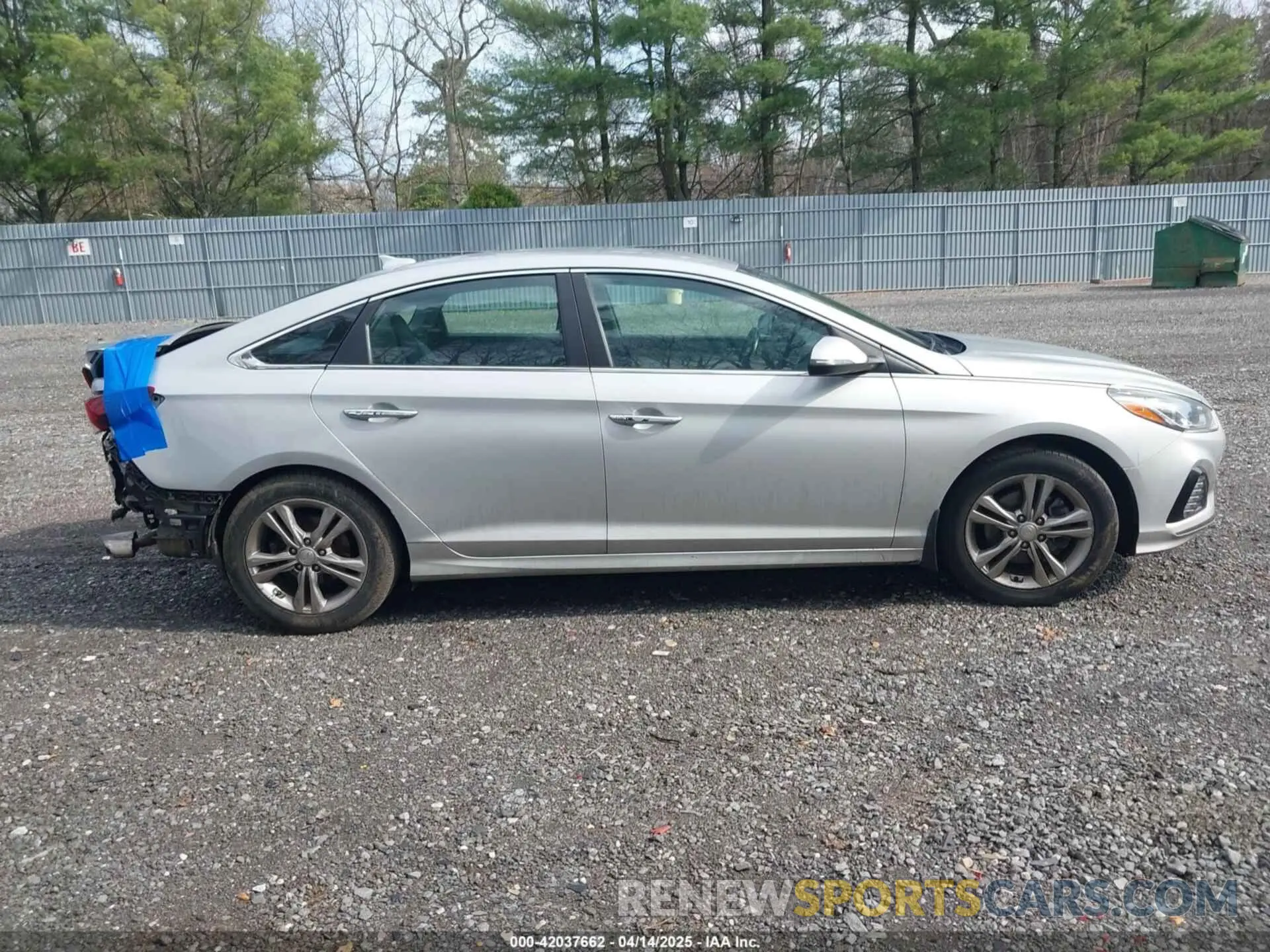 12 Photograph of a damaged car 5NPE34AF9KH812667 HYUNDAI SONATA 2019