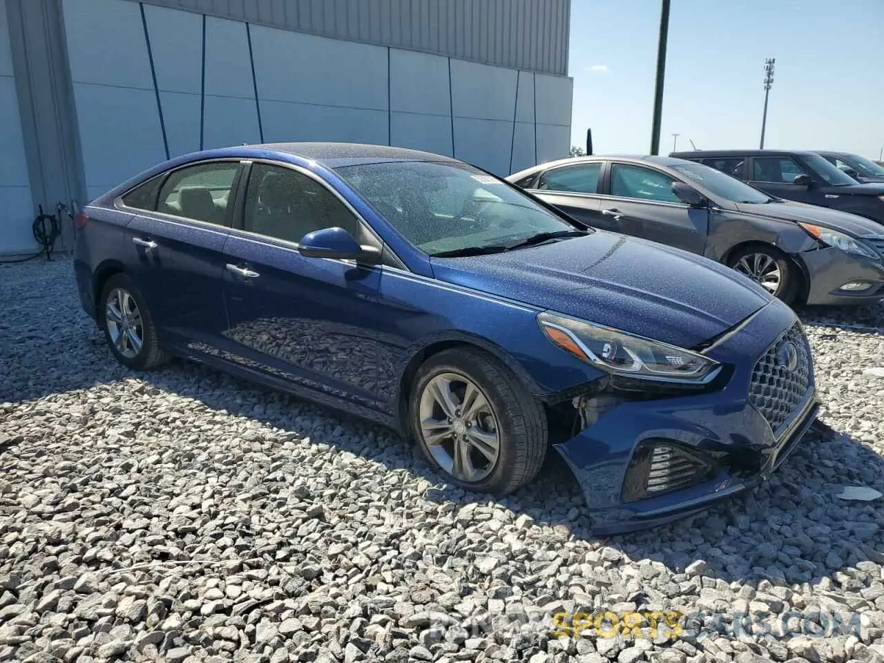 4 Photograph of a damaged car 5NPE34AFXKH766492 HYUNDAI SONATA 2019
