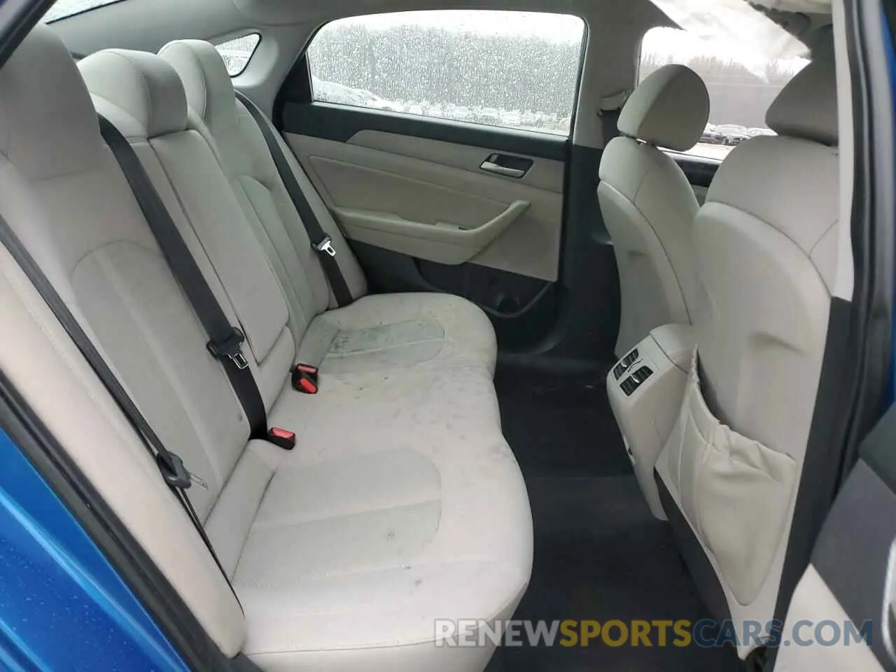 11 Photograph of a damaged car 5NPE34AFXKH783387 HYUNDAI SONATA 2019