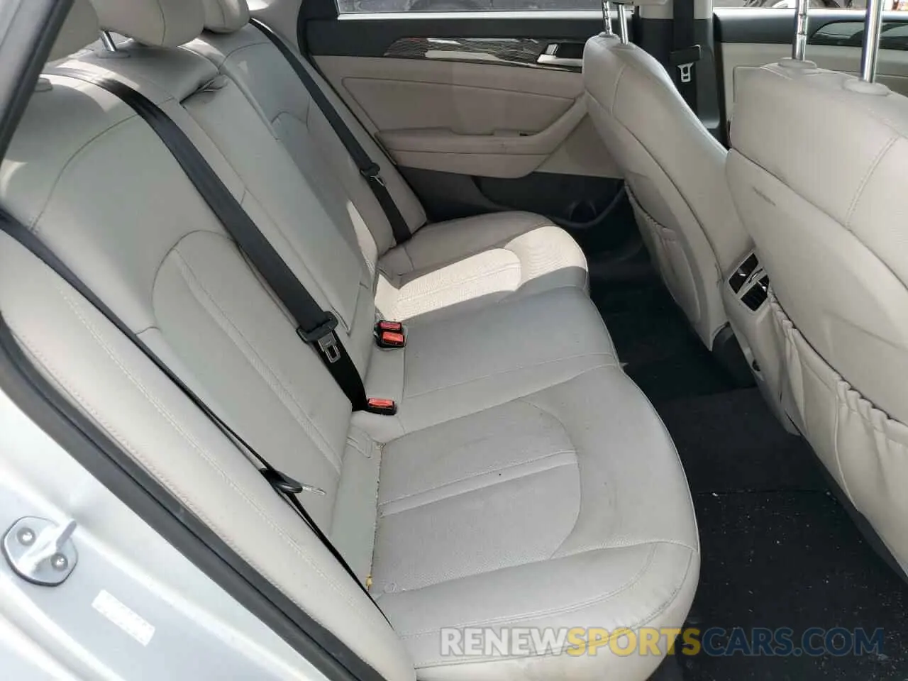 10 Photograph of a damaged car KMHE34L37KA092193 HYUNDAI SONATA 2019