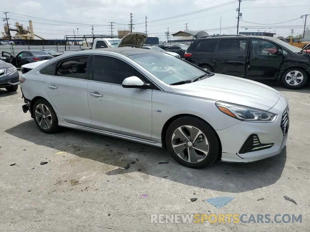 4 Photograph of a damaged car KMHE34L37KA092193 HYUNDAI SONATA 2019
