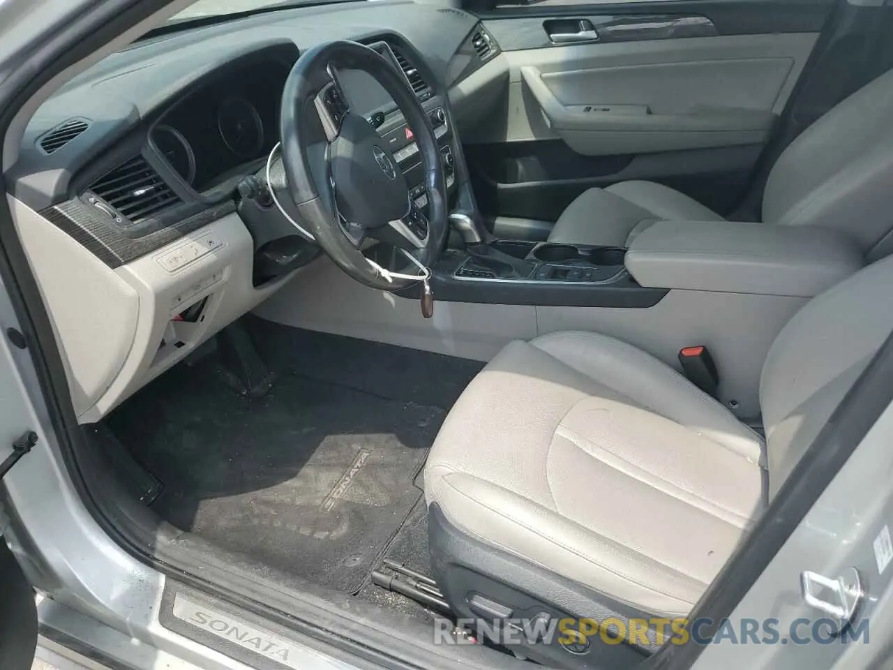 7 Photograph of a damaged car KMHE34L37KA092193 HYUNDAI SONATA 2019