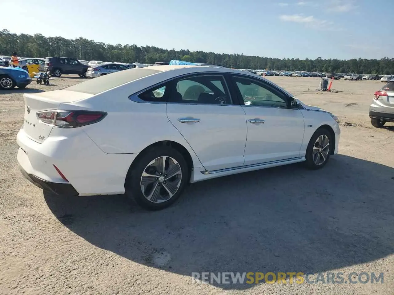 3 Photograph of a damaged car KMHE54L27KA091112 HYUNDAI SONATA 2019