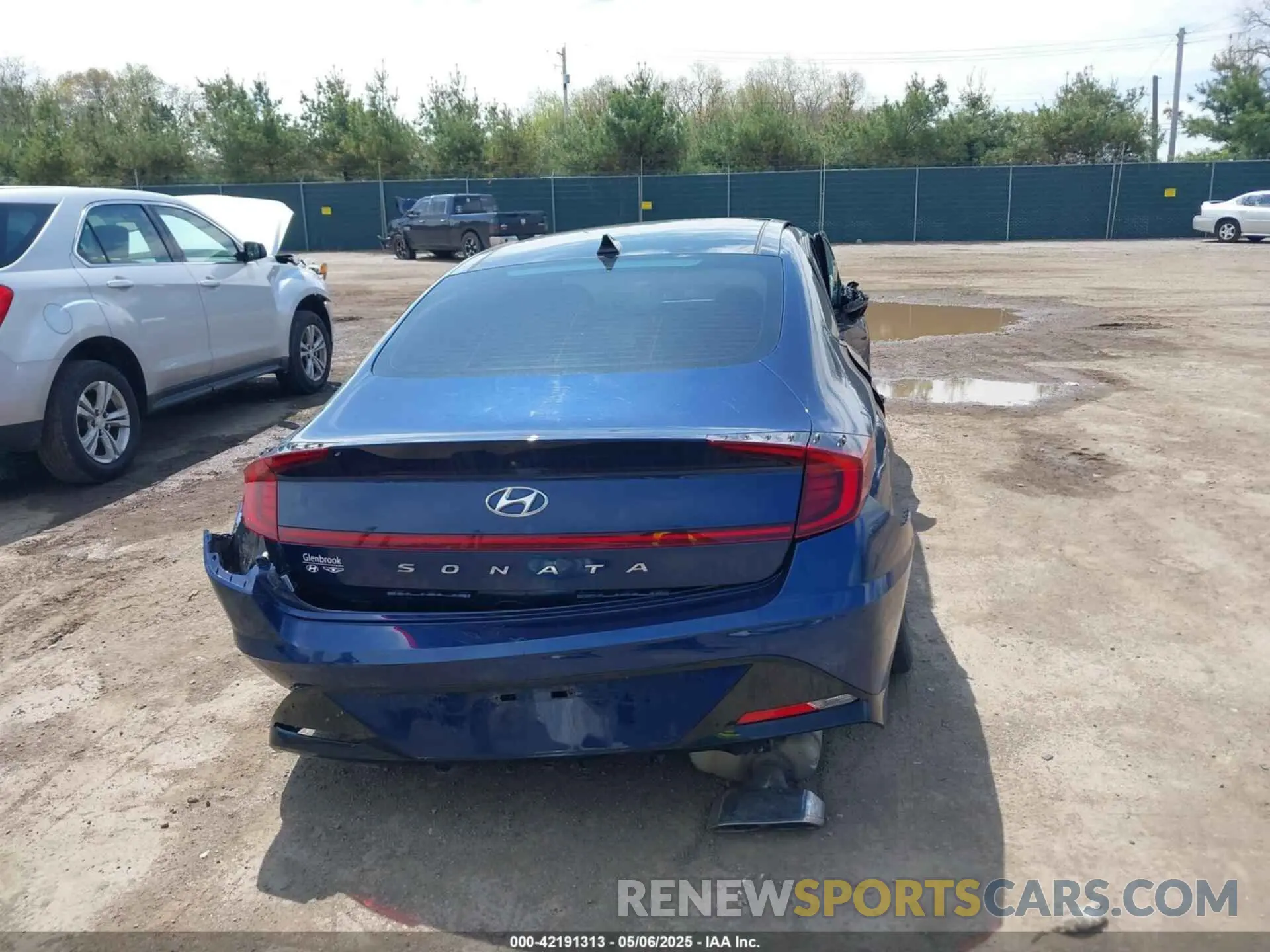 16 Photograph of a damaged car 5NPEF4JA0LH002065 HYUNDAI SONATA 2020