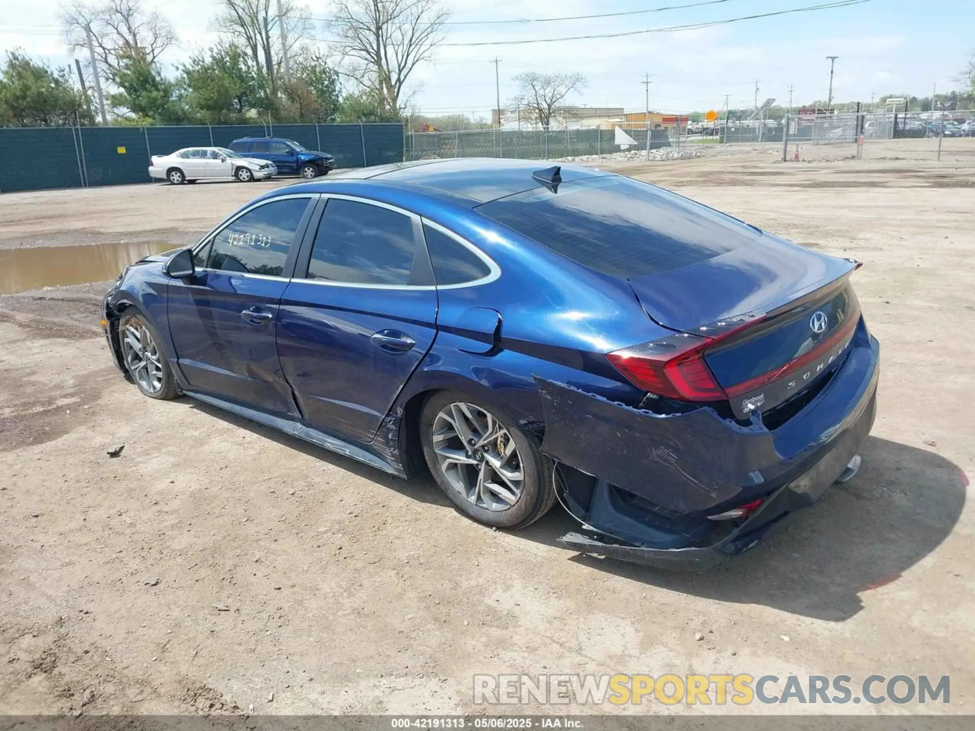 3 Photograph of a damaged car 5NPEF4JA0LH002065 HYUNDAI SONATA 2020