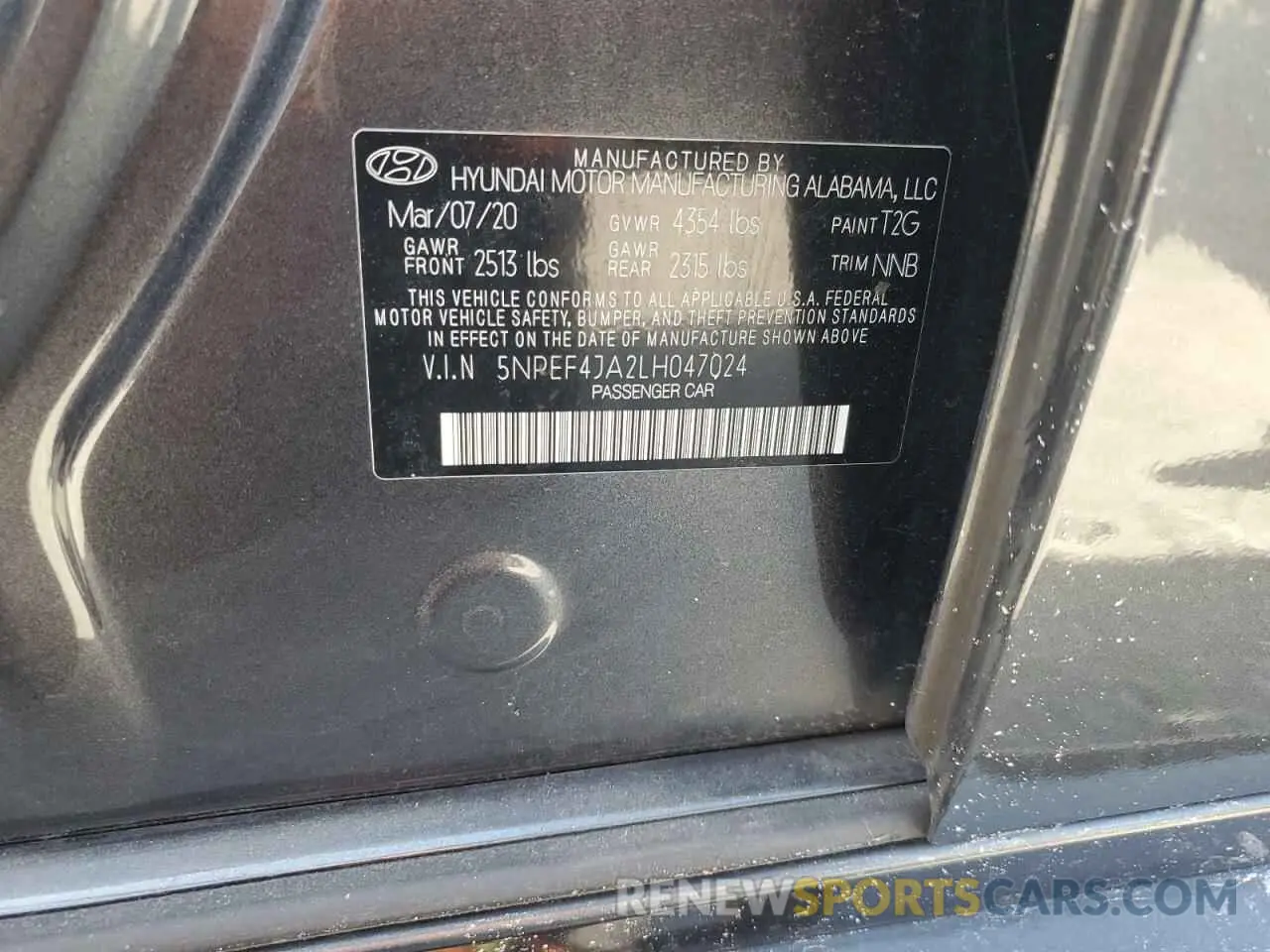 13 Photograph of a damaged car 5NPEF4JA2LH047024 HYUNDAI SONATA 2020