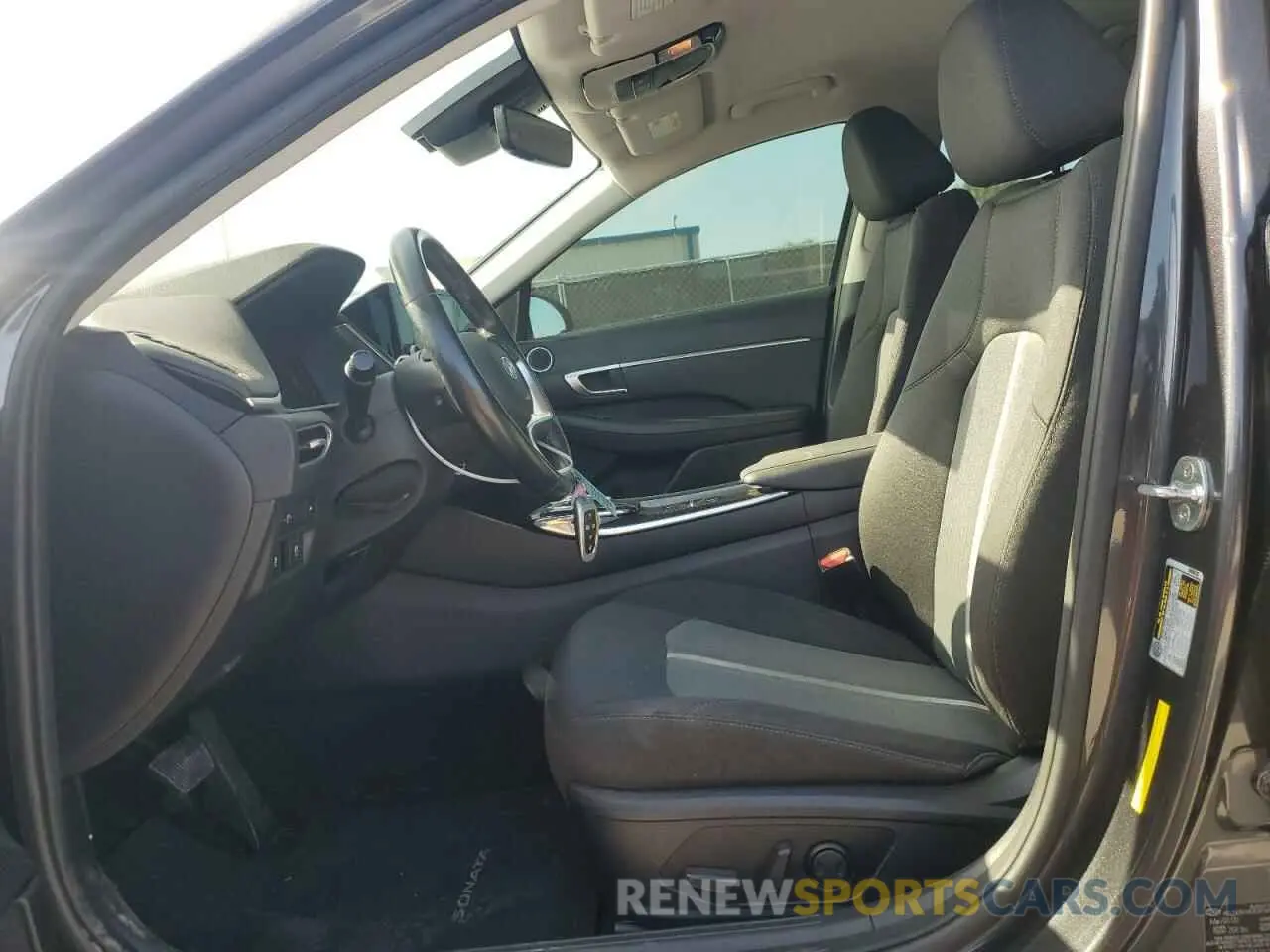 7 Photograph of a damaged car 5NPEF4JA2LH047024 HYUNDAI SONATA 2020