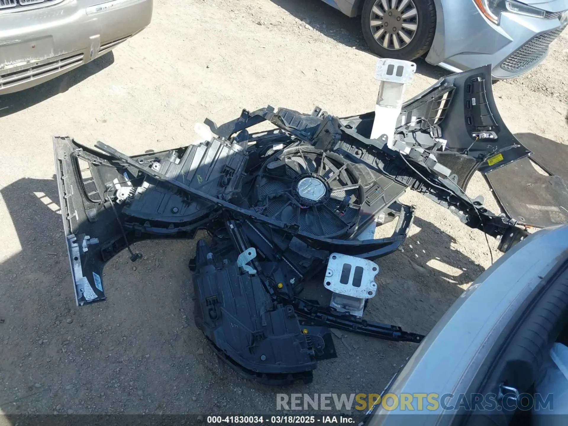 12 Photograph of a damaged car 5NPEF4JA2LH060078 HYUNDAI SONATA 2020