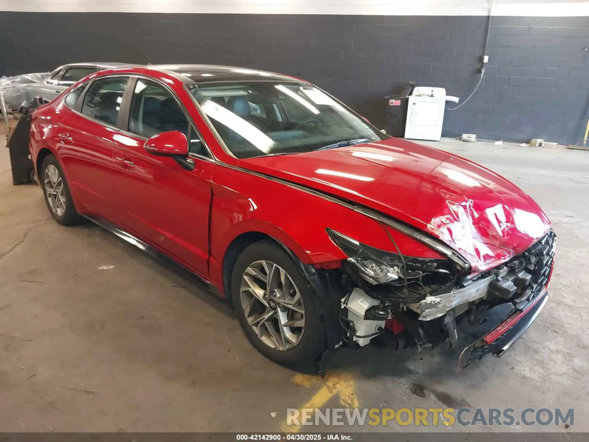 1 Photograph of a damaged car 5NPEF4JA5LH015250 HYUNDAI SONATA 2020