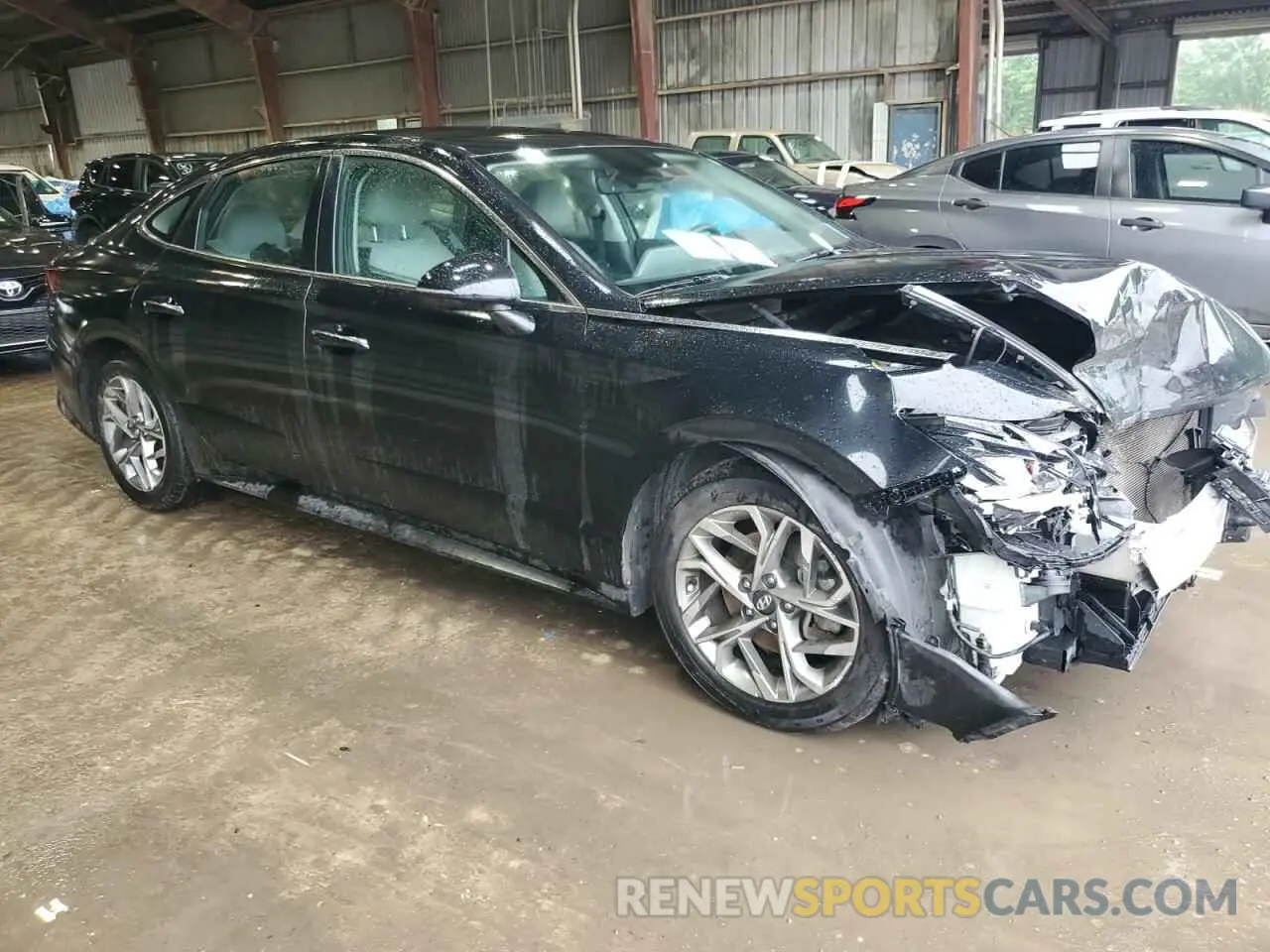 4 Photograph of a damaged car 5NPEF4JA5LH023509 HYUNDAI SONATA 2020