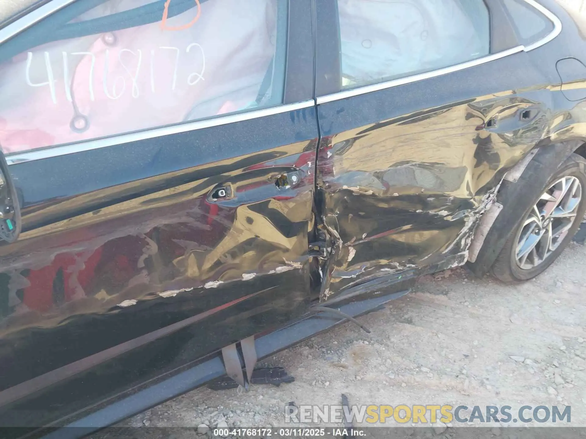 6 Photograph of a damaged car 5NPEF4JA7LH021986 HYUNDAI SONATA 2020