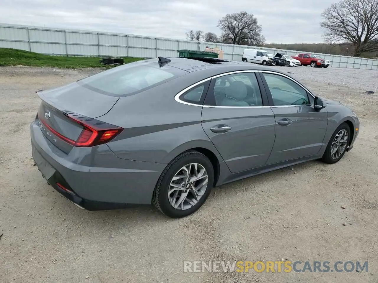 3 Photograph of a damaged car 5NPEF4JAXLH053203 HYUNDAI SONATA 2020