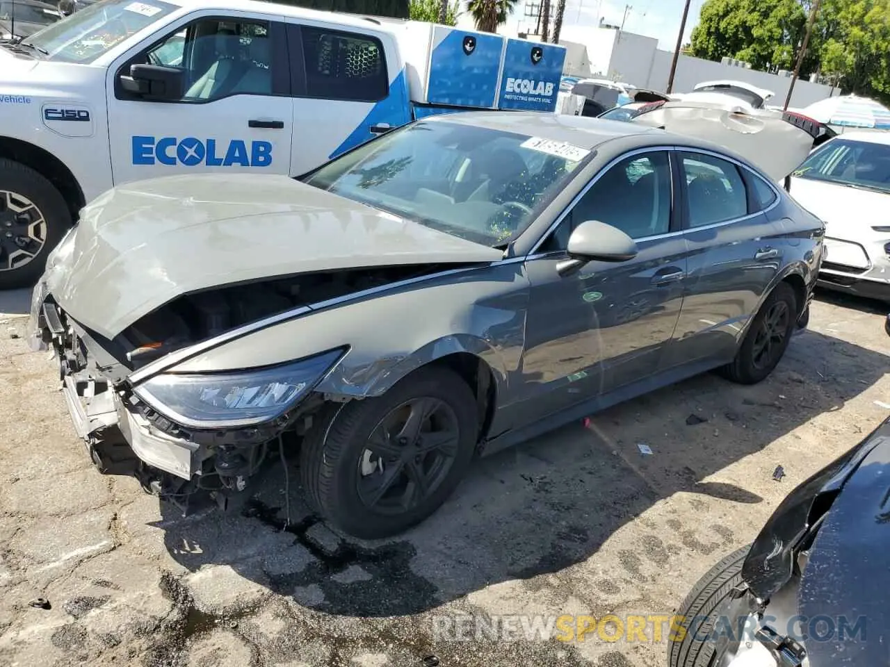 1 Photograph of a damaged car 5NPEG4JA1LH037243 HYUNDAI SONATA 2020