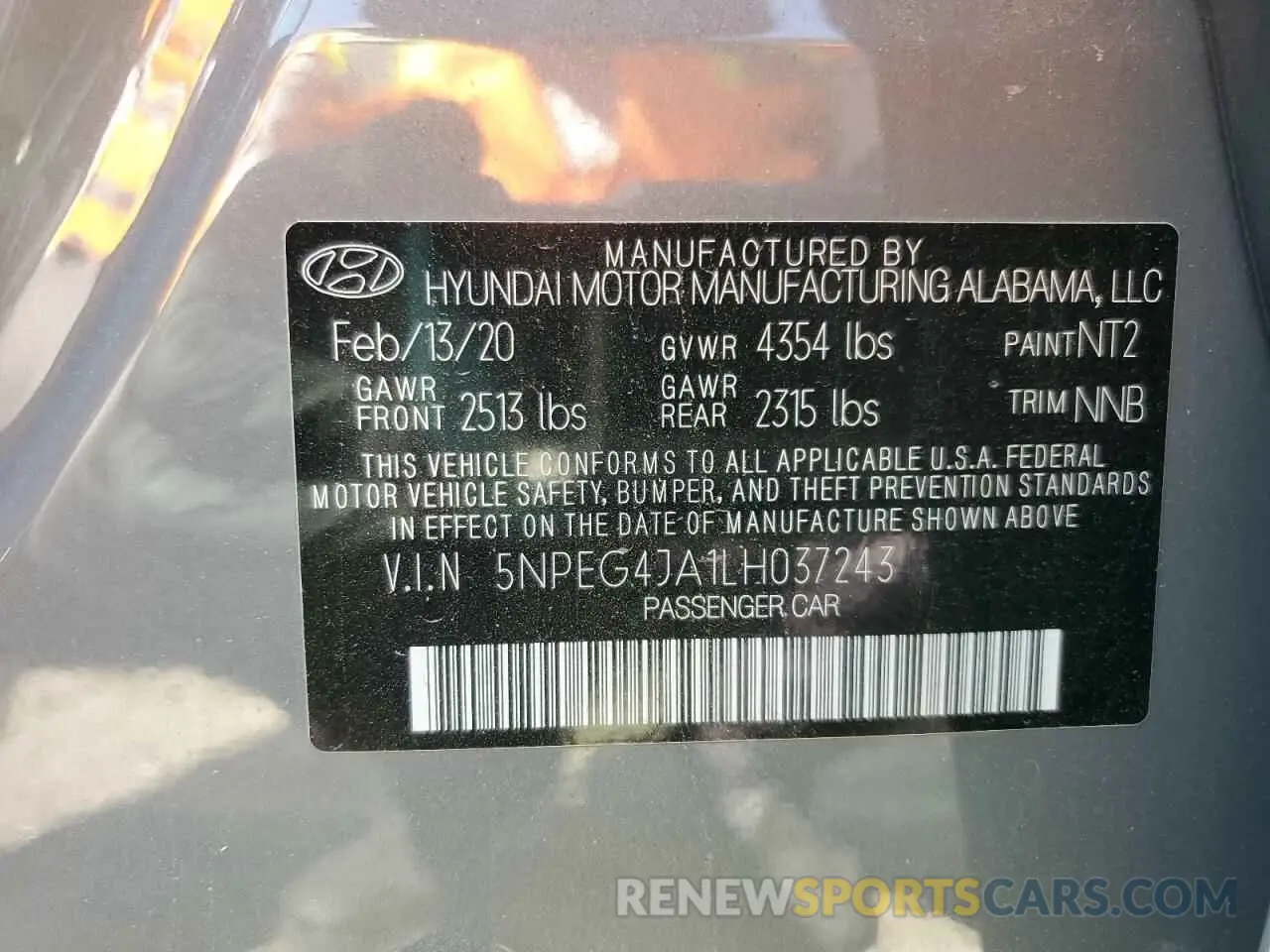 12 Photograph of a damaged car 5NPEG4JA1LH037243 HYUNDAI SONATA 2020