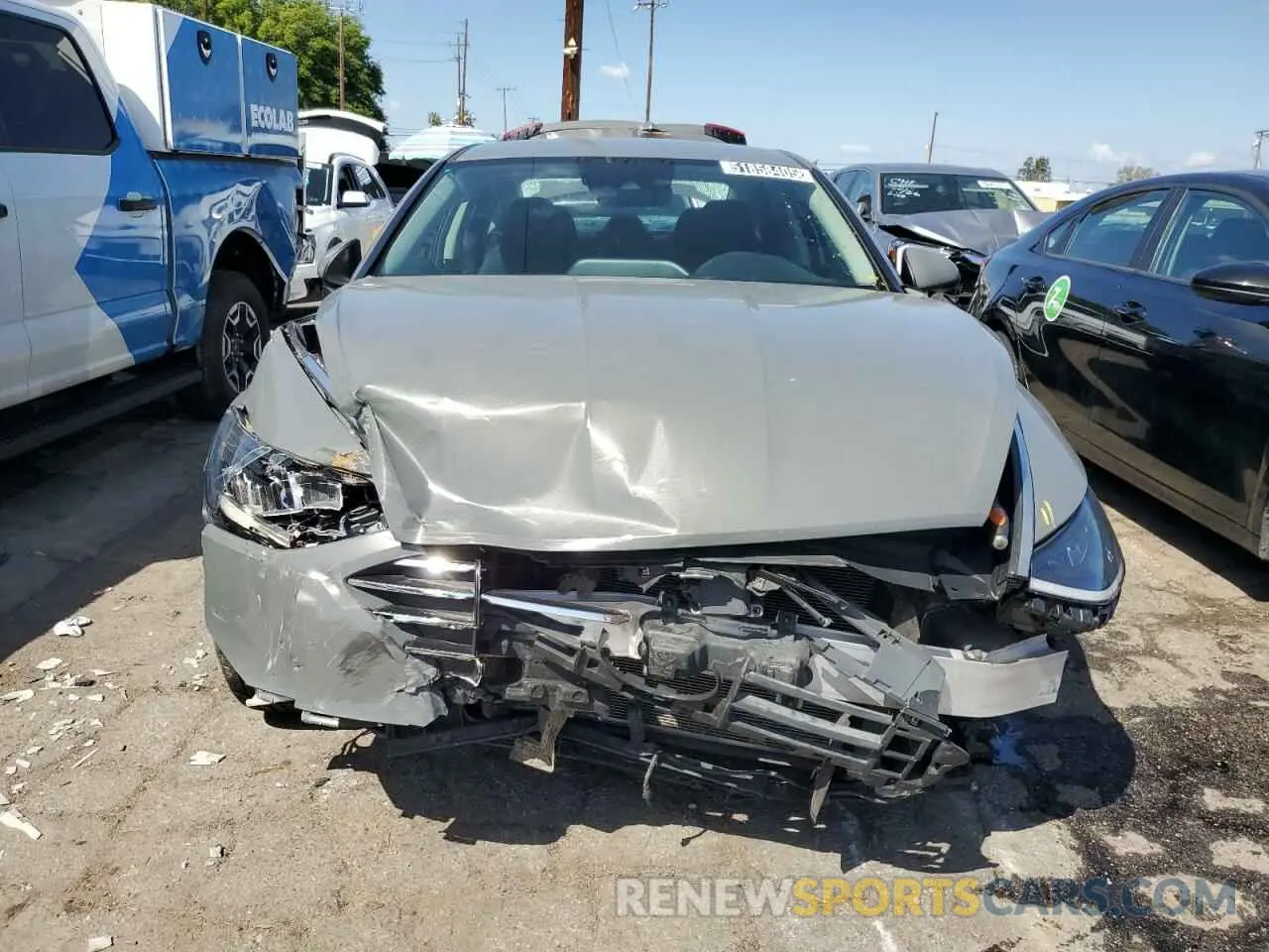 5 Photograph of a damaged car 5NPEG4JA1LH037243 HYUNDAI SONATA 2020