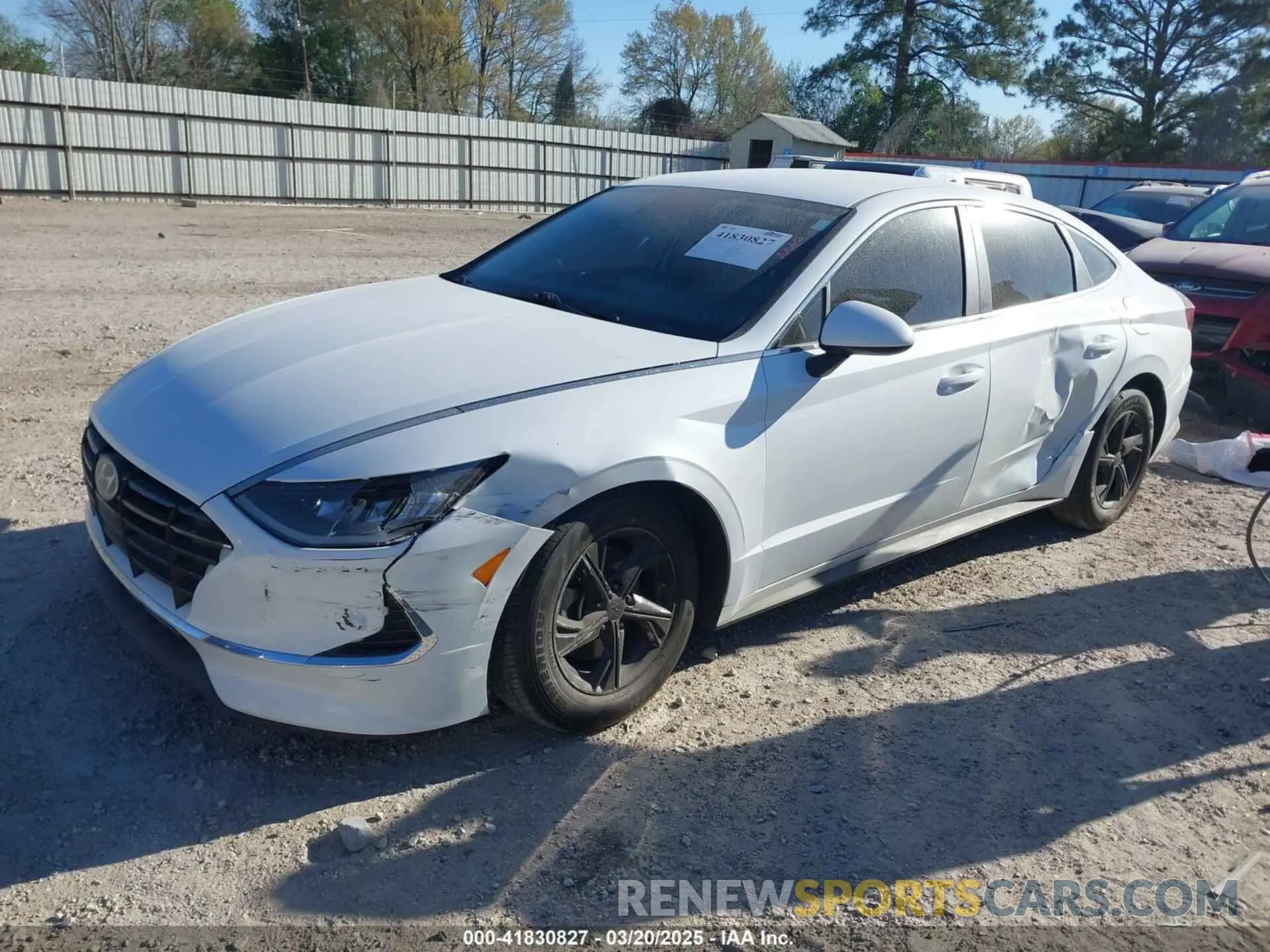 2 Photograph of a damaged car 5NPEG4JA2LH005983 HYUNDAI SONATA 2020