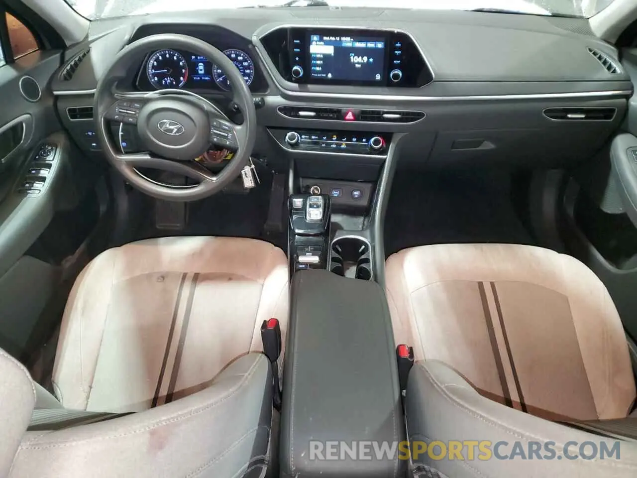 8 Photograph of a damaged car 5NPEG4JA3LH018693 HYUNDAI SONATA 2020