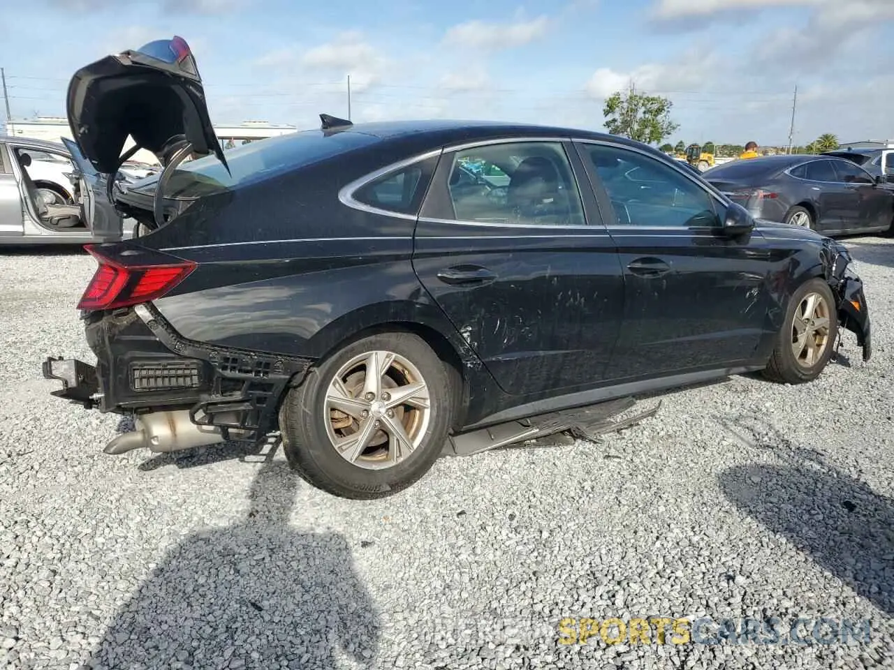 3 Photograph of a damaged car 5NPEG4JA3LH056022 HYUNDAI SONATA 2020