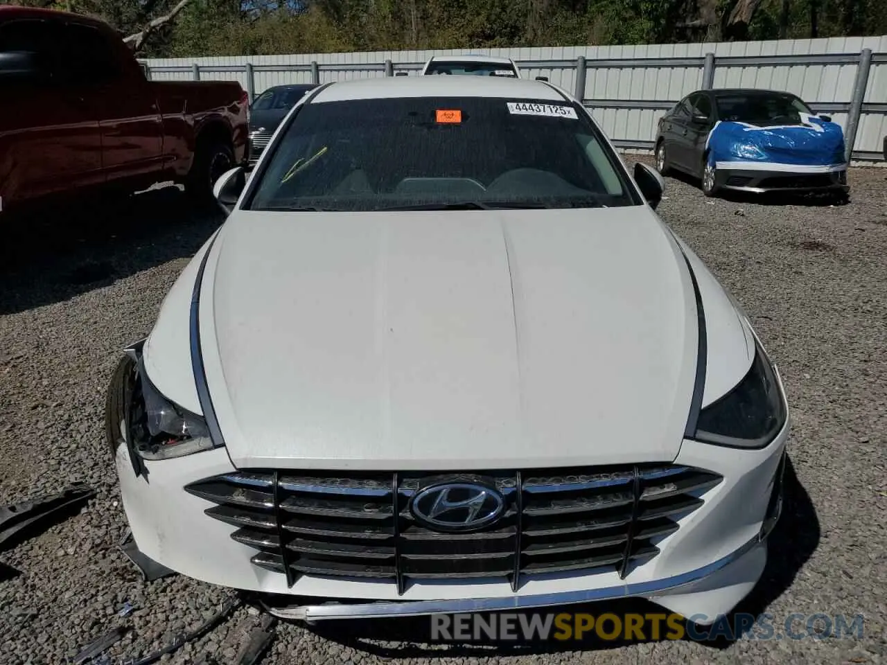 5 Photograph of a damaged car 5NPEG4JA4LH062363 HYUNDAI SONATA 2020