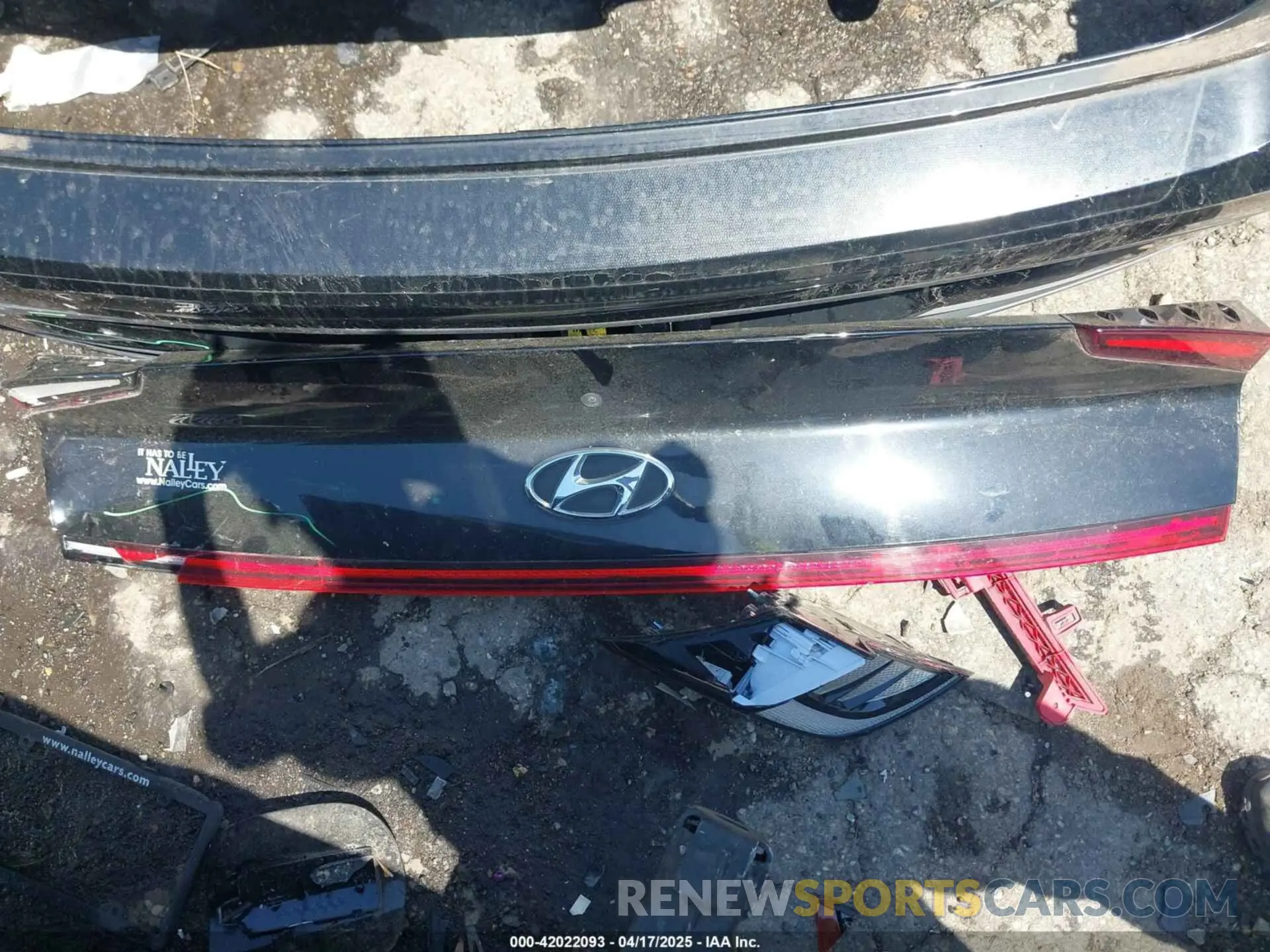 12 Фотография поврежденного автомобиля 5NPEG4JA6LH003203 HYUNDAI SONATA 2020