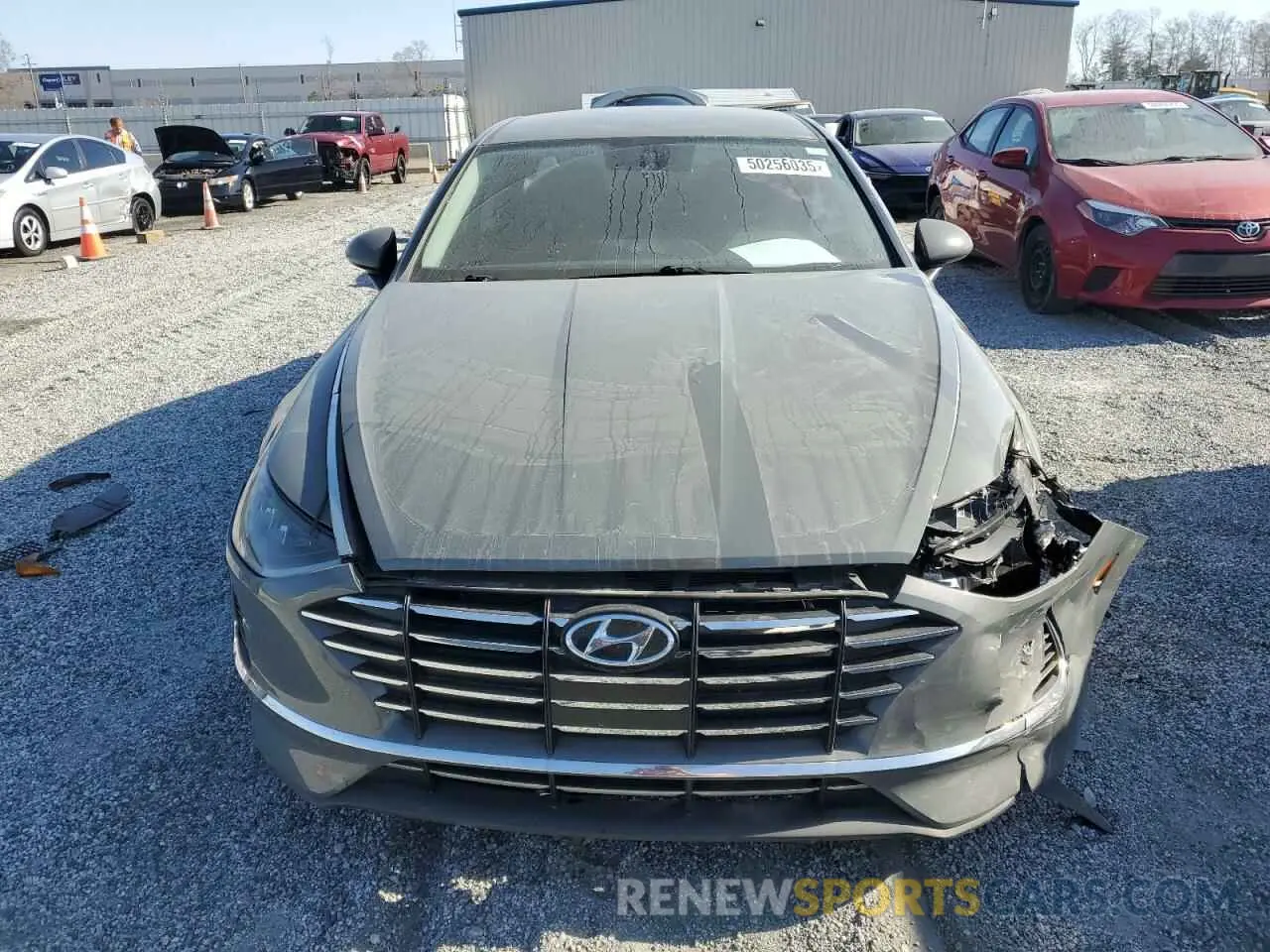 5 Photograph of a damaged car 5NPEG4JA6LH008286 HYUNDAI SONATA 2020