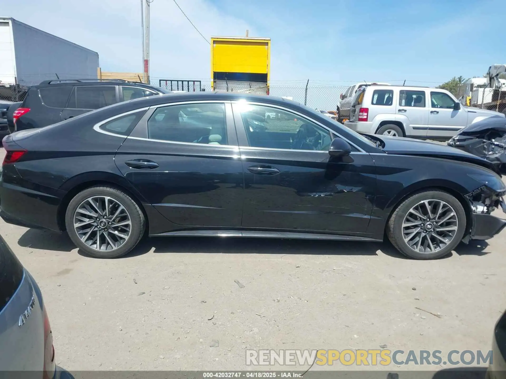 13 Фотография поврежденного автомобиля 5NPEH4J21LH004118 HYUNDAI SONATA 2020