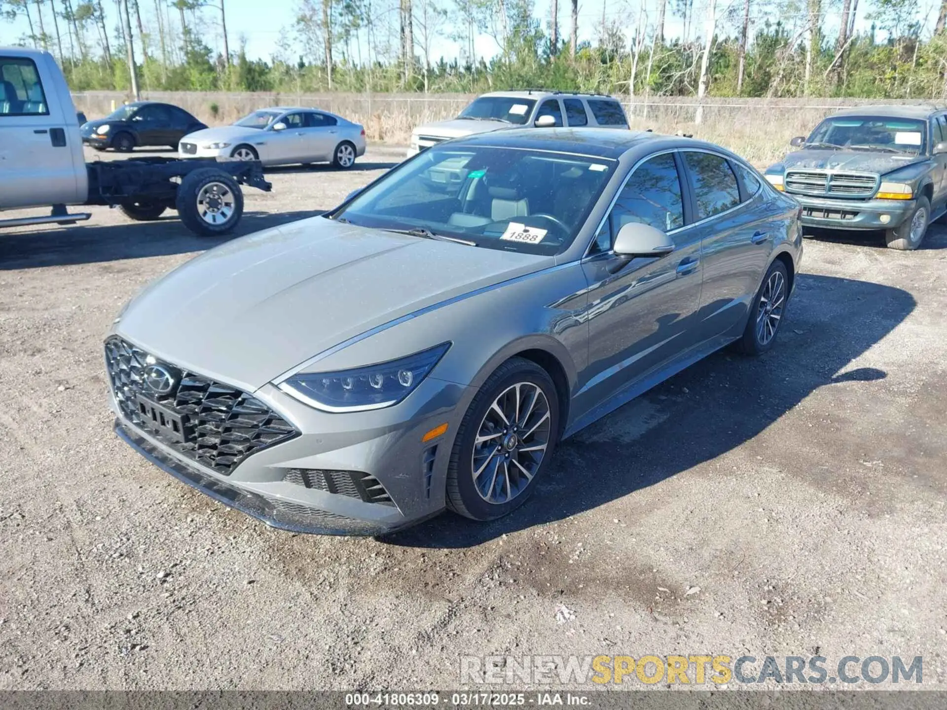 2 Photograph of a damaged car 5NPEH4J22LH021932 HYUNDAI SONATA 2020