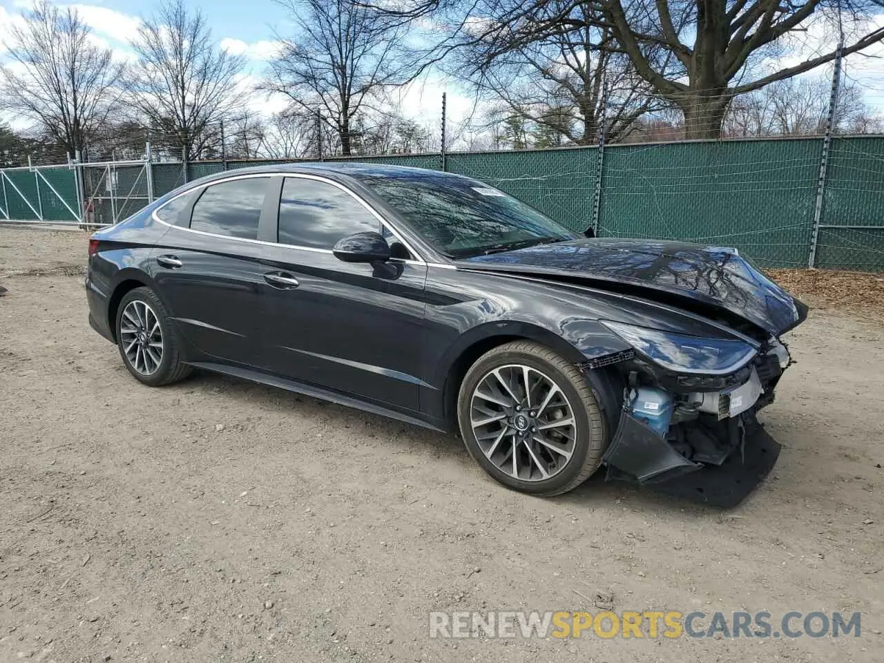 4 Photograph of a damaged car 5NPEH4J28LH020154 HYUNDAI SONATA 2020