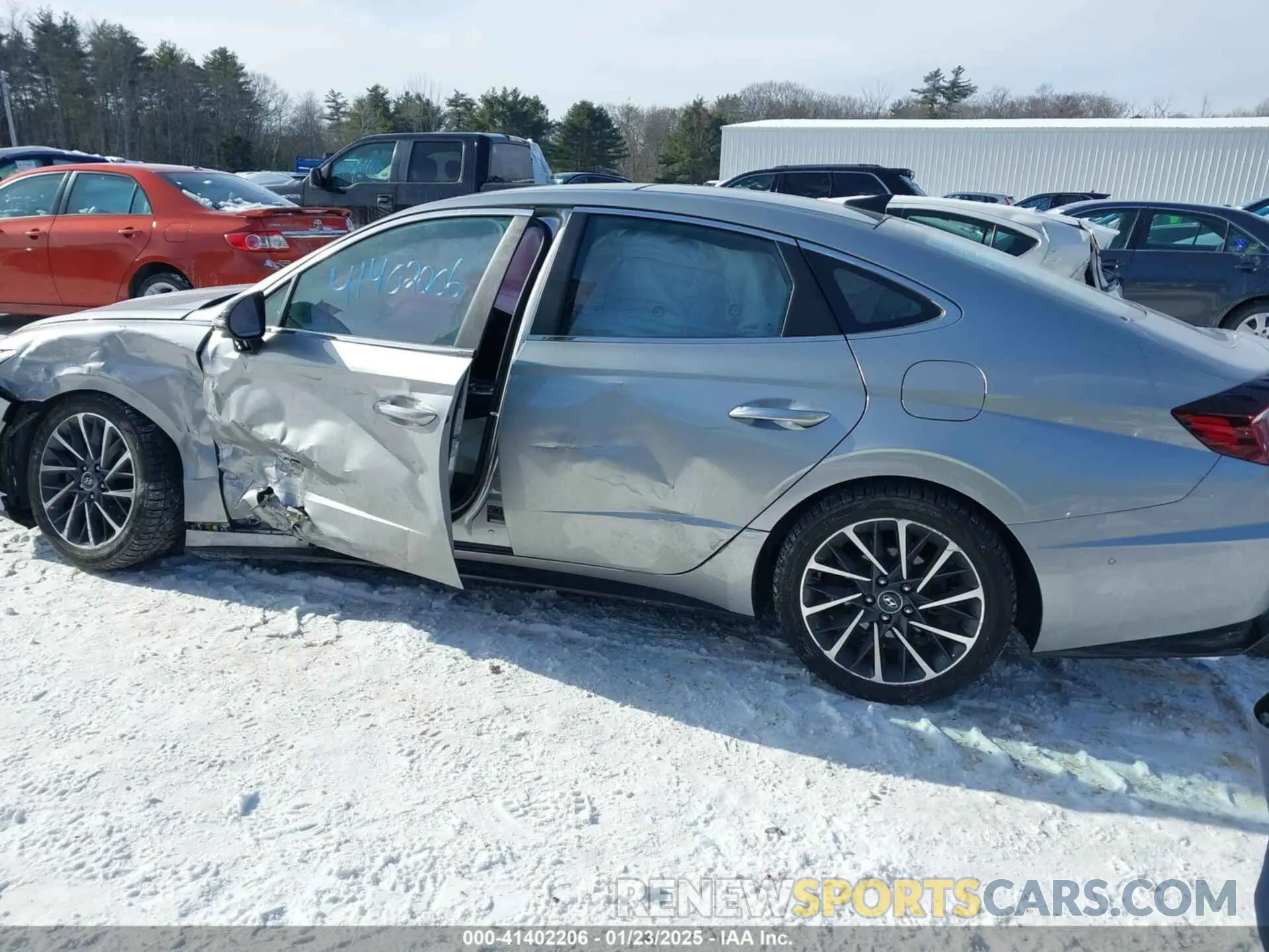 12 Фотография поврежденного автомобиля 5NPEH4J28LH023068 HYUNDAI SONATA 2020