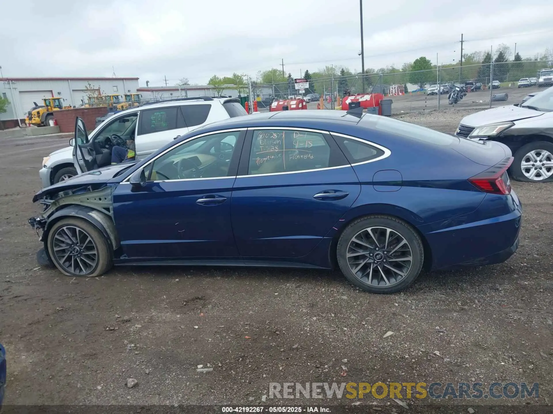 14 Photograph of a damaged car 5NPEH4J28LH040498 HYUNDAI SONATA 2020