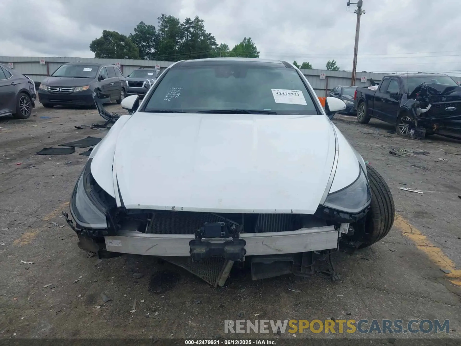 12 Photograph of a damaged car 5NPEH4J29LH030417 HYUNDAI SONATA 2020