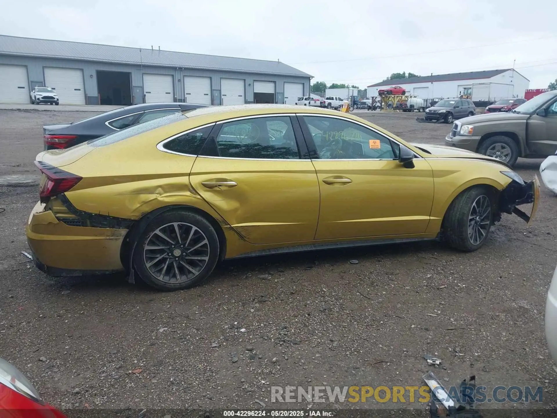 13 Photograph of a damaged car 5NPEJ4J20LH051239 HYUNDAI SONATA 2020