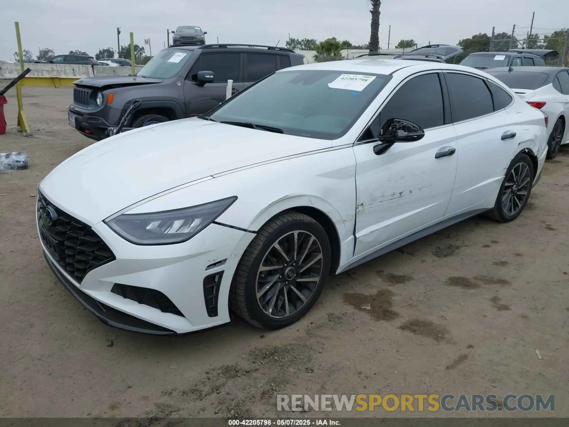 2 Photograph of a damaged car 5NPEJ4J21LH025720 HYUNDAI SONATA 2020