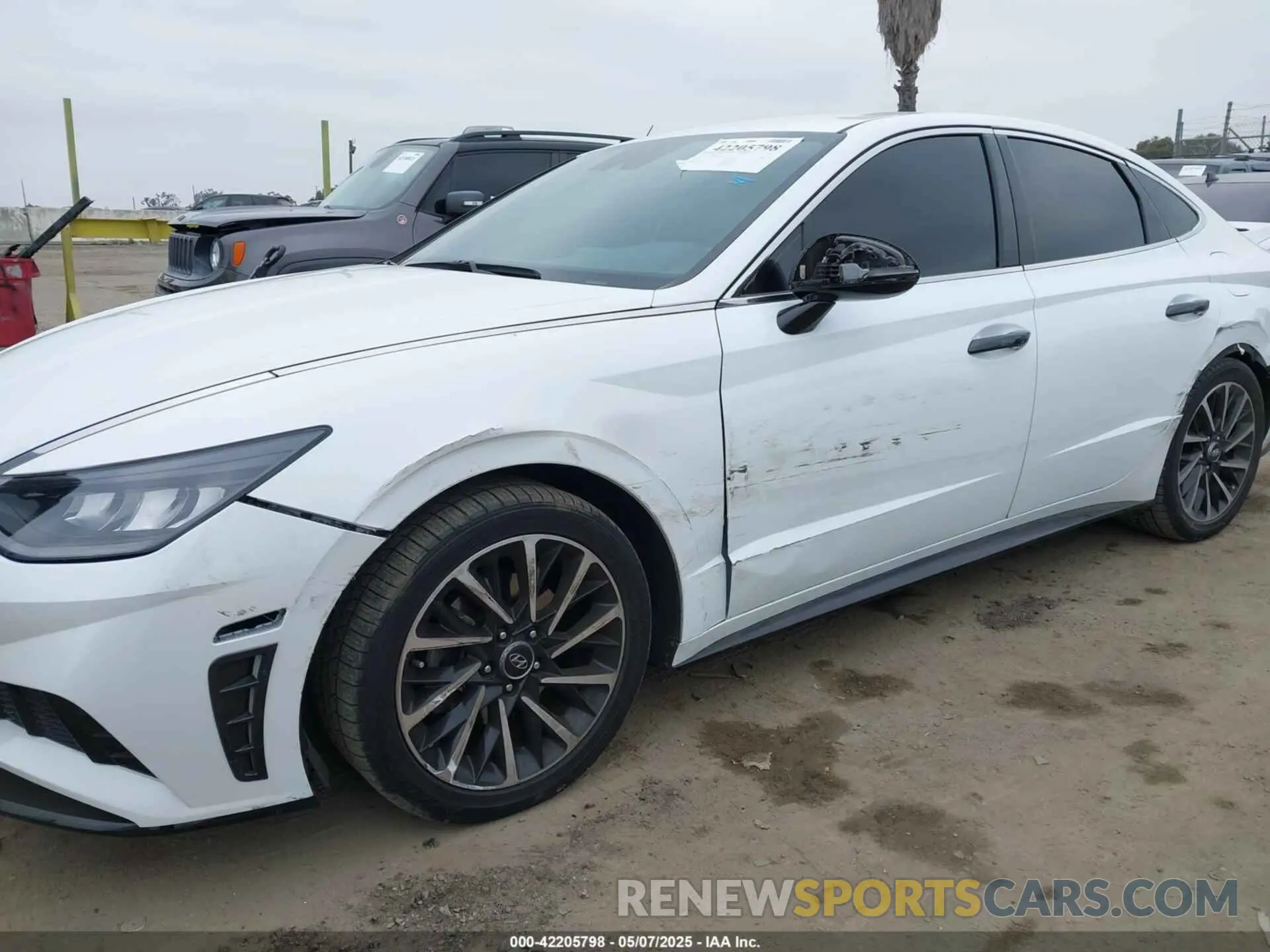 6 Photograph of a damaged car 5NPEJ4J21LH025720 HYUNDAI SONATA 2020