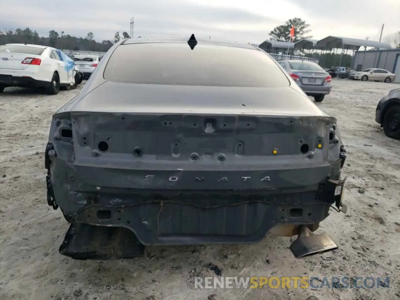 6 Photograph of a damaged car 5NPEJ4J22LH024270 HYUNDAI SONATA 2020